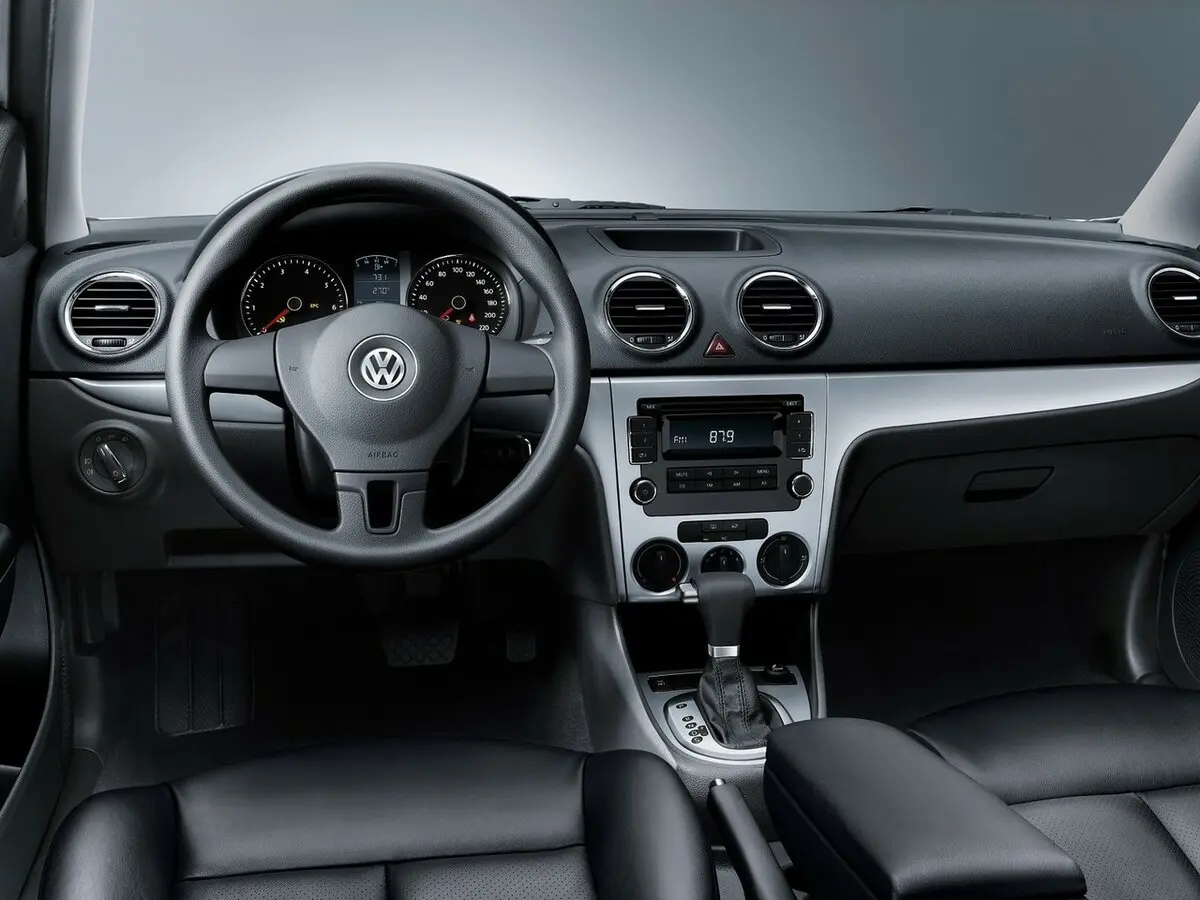 Volkswagen Lavida I Седан — сүрөт 3