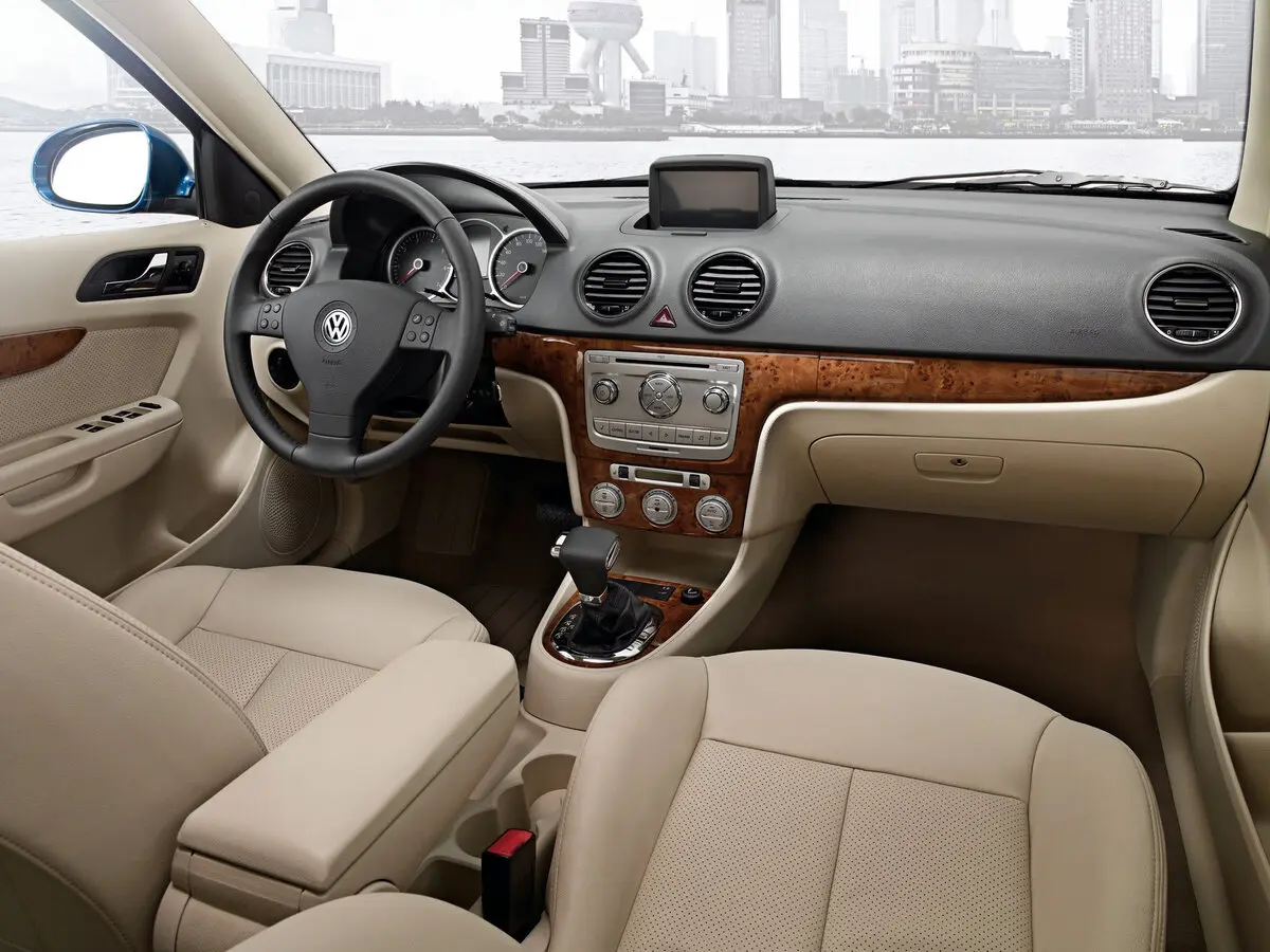 Volkswagen Lavida I Седан — сүрөт 4