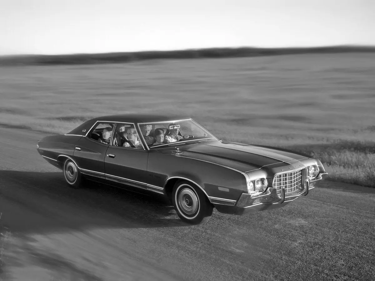 Ford Torino III Седан