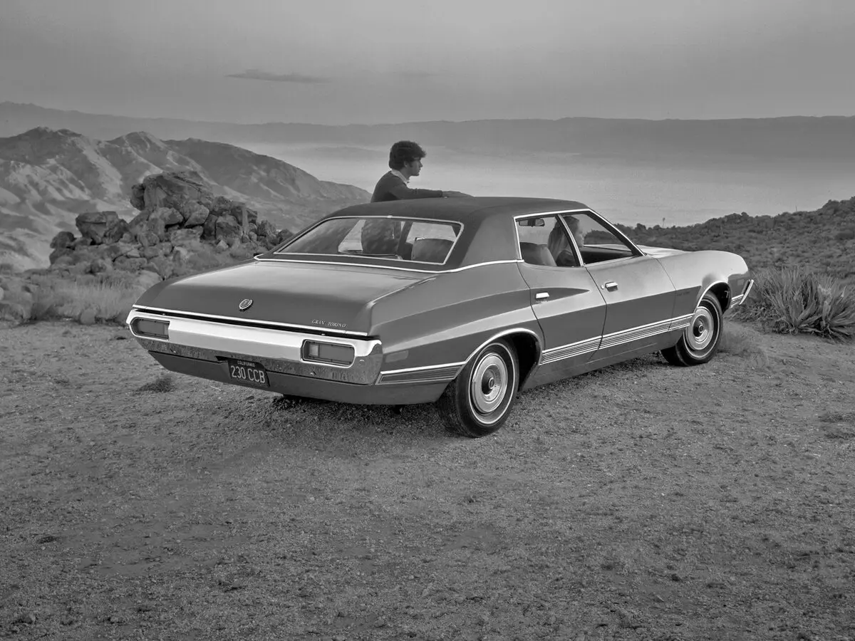 Ford Torino III Седан — 照片 2