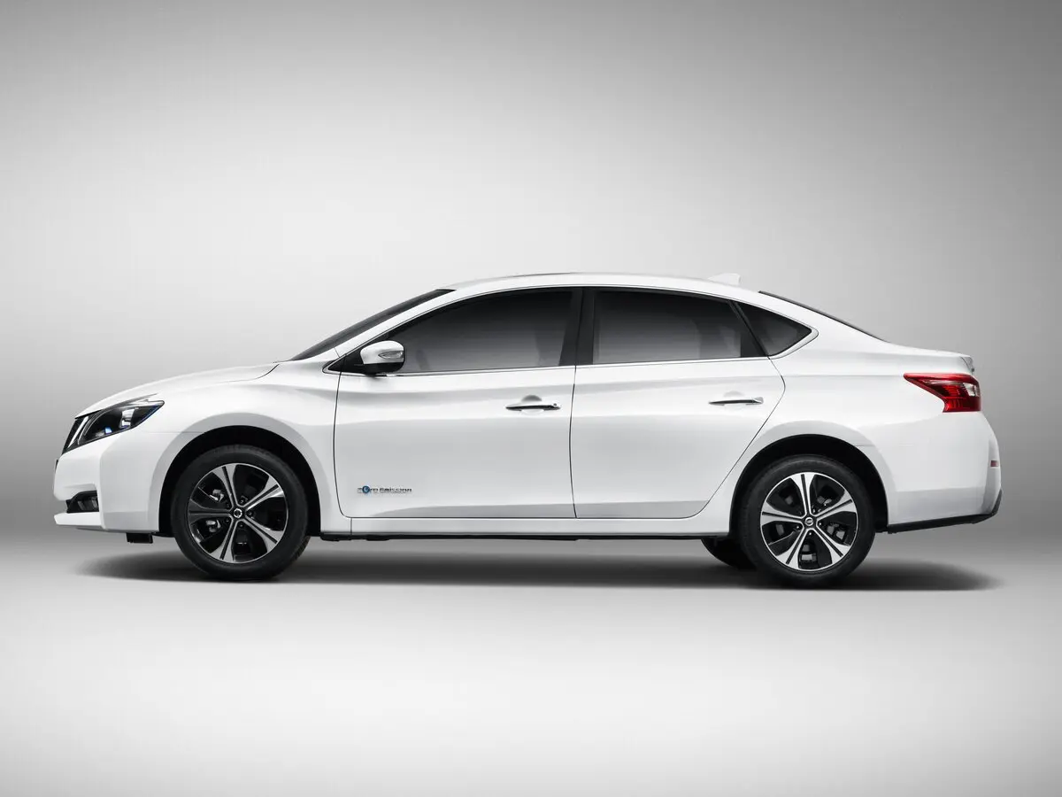 Nissan Sylphy Zero Emission Седан — 照片 2