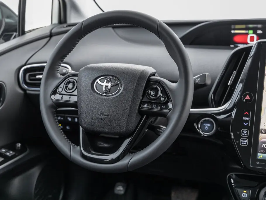 Toyota Prius IV Рестайлинг (XW50) Лифтбек — фото 9