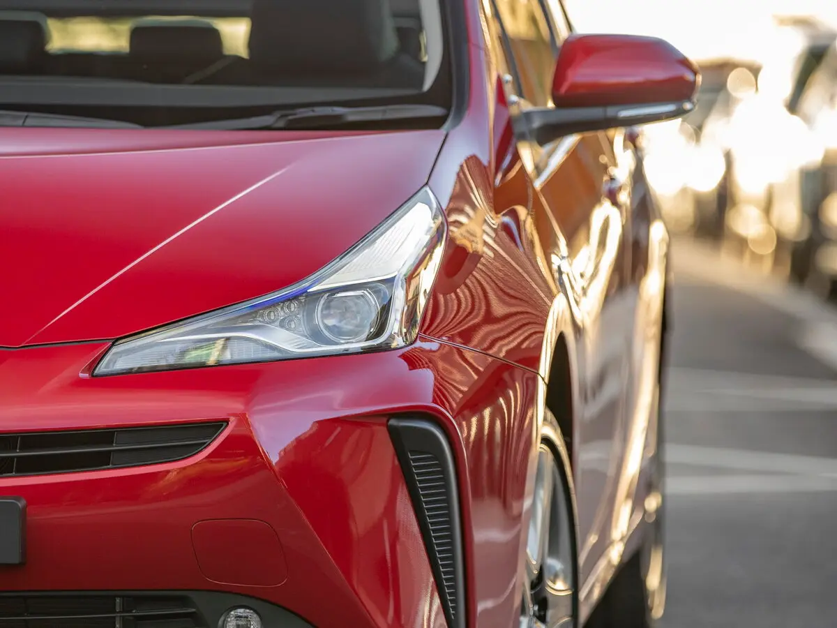 Toyota Prius IV Рестайлинг (XW50) Лифтбек — фото 13