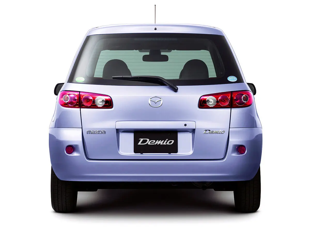 Mazda Demio II (DY) Рестайлинг Хэтчбек 5 дв. — фото 3