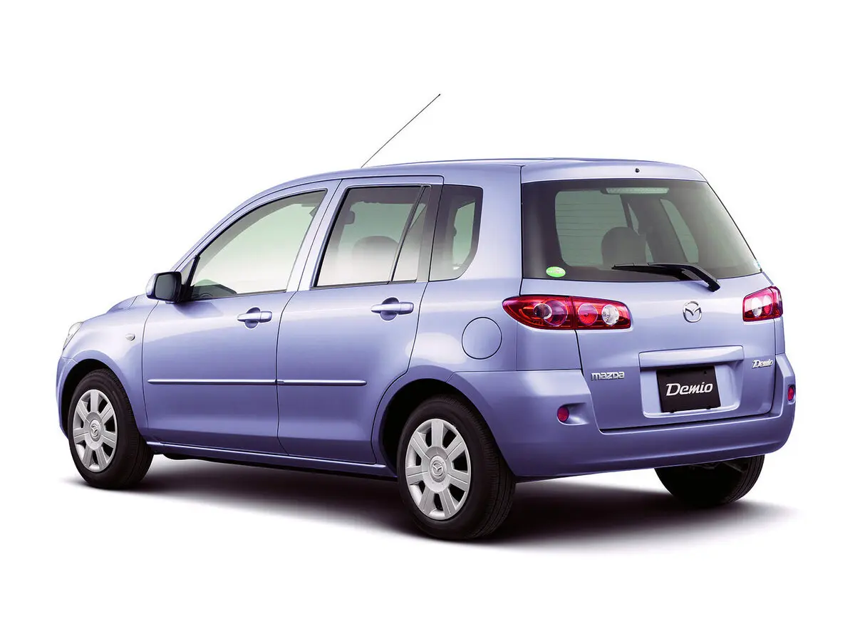 Mazda Demio II (DY) Рестайлинг Хэтчбек 5 дв. — фото 4