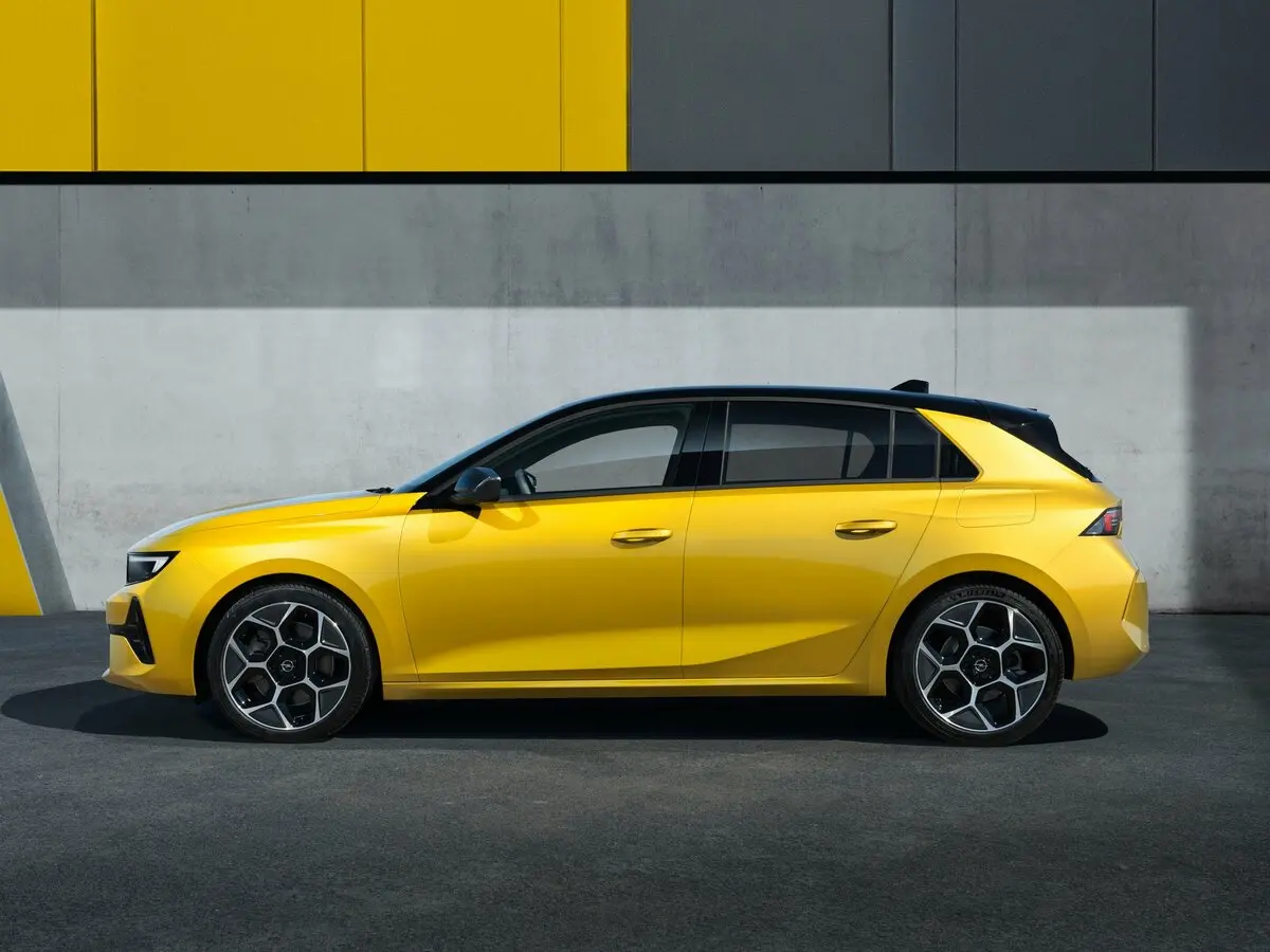 Opel Astra L Хэтчбек 5 дв. — фото 2