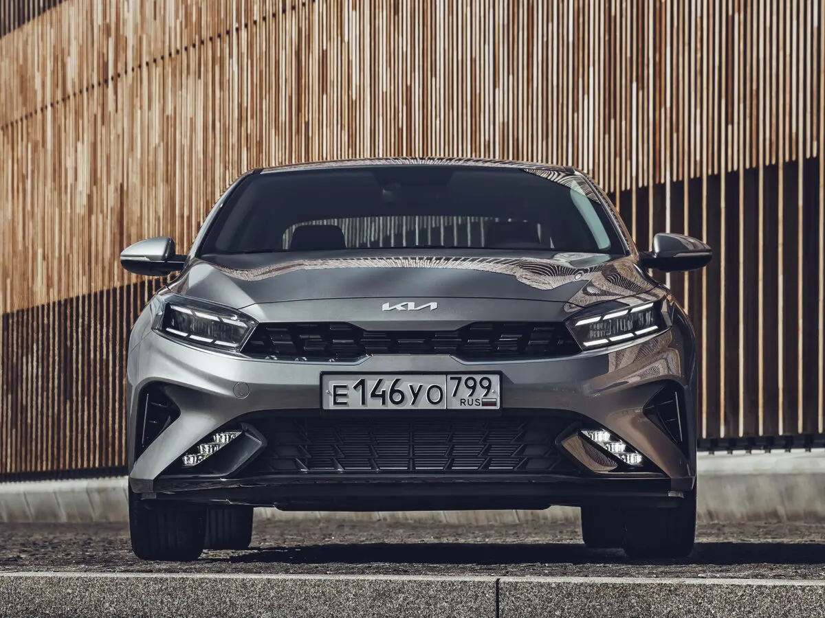 Kia Cerato IV Рестайлинг Седан — сүрөт 3
