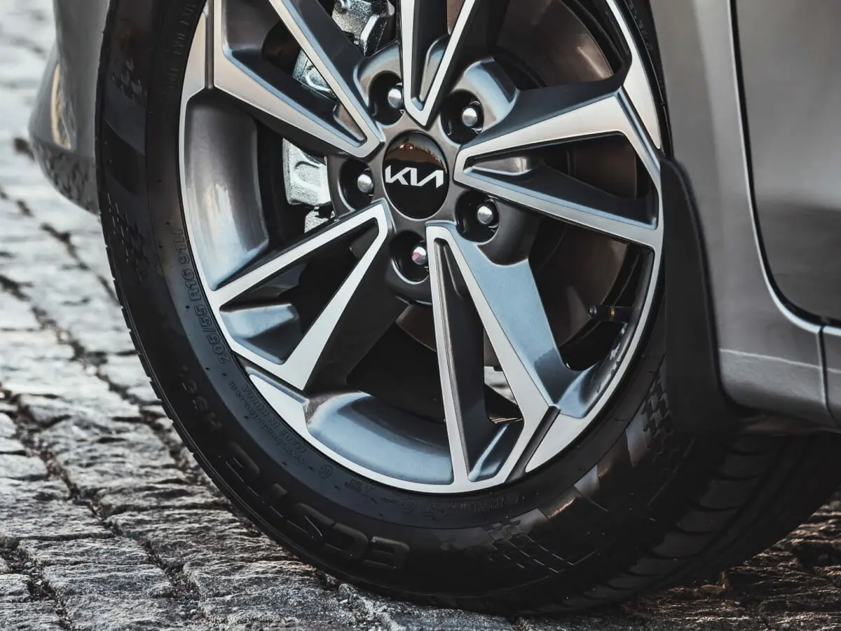 Kia Cerato IV Рестайлинг Седан — сүрөт 16