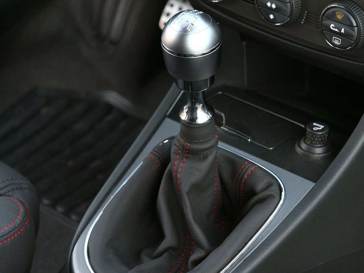 Alfa Romeo 147 I Рестайлинг Хэтчбек 3 дв.