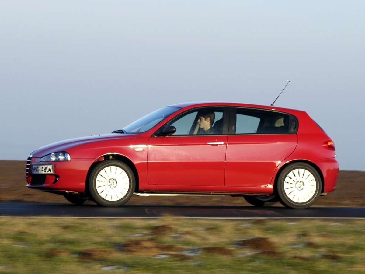Alfa Romeo 147 I Рестайлинг Хэтчбек 5 дв. — фото 2