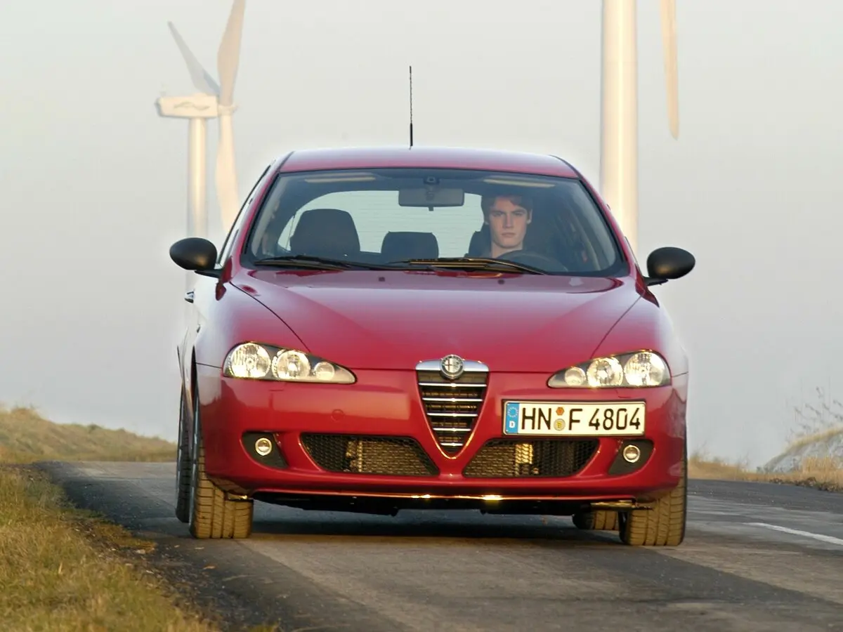 Alfa Romeo 147 I Рестайлинг Хэтчбек 5 дв. — сүрөт 3