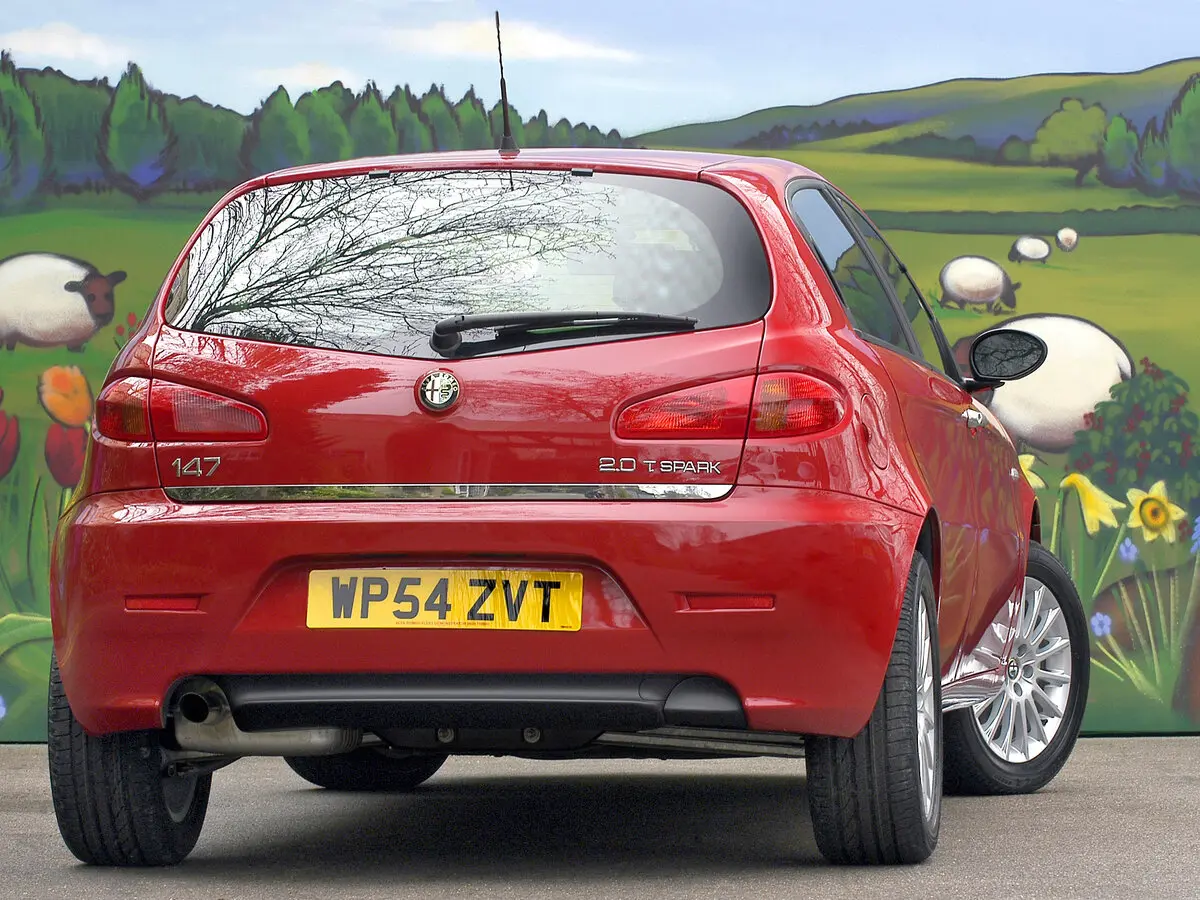 Alfa Romeo 147 I Рестайлинг Хэтчбек 5 дв. — сүрөт 4