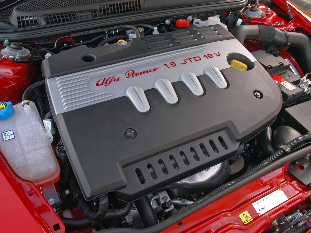 Alfa Romeo 147 I Рестайлинг Хэтчбек 5 дв.