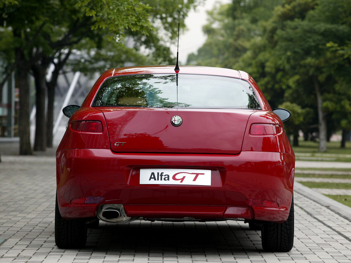 Alfa Romeo GT 2003 – 2010 Купе — фото 4