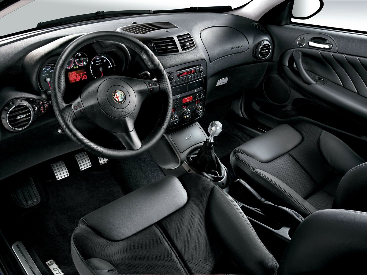 Alfa Romeo GT 2003 – 2010 Купе