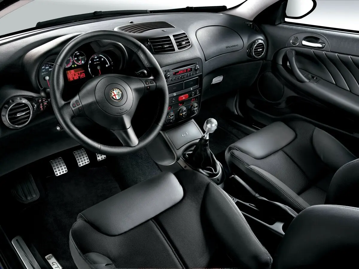 Alfa Romeo GT 2003 – 2010 Купе — сүрөт 7