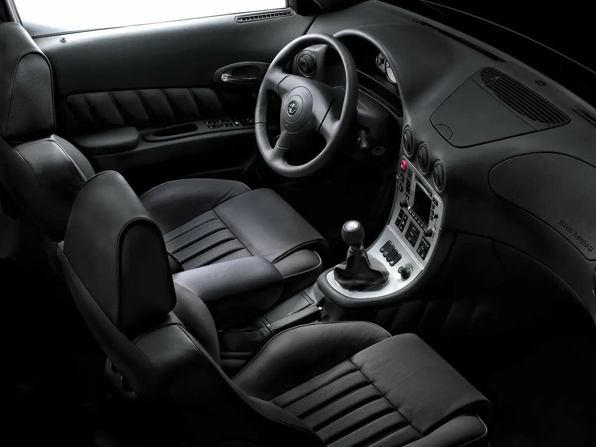 Alfa Romeo 166 I Рестайлинг Седан — photo 7