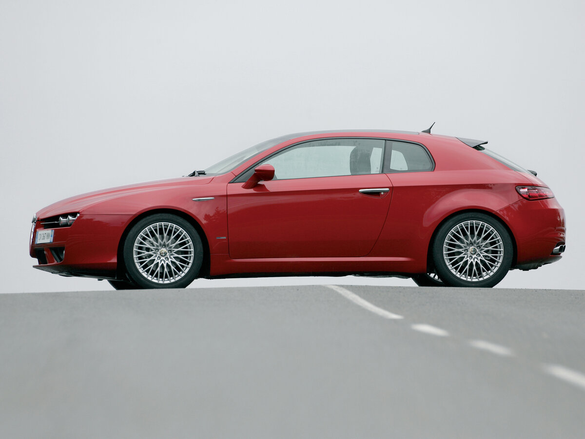Alfa Romeo Brera I Хэтчбек 3 дв. — фото 3