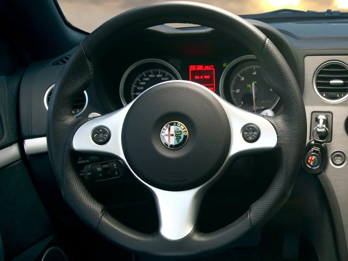 Alfa Romeo Brera I Хэтчбек 3 дв. — сүрөт 11