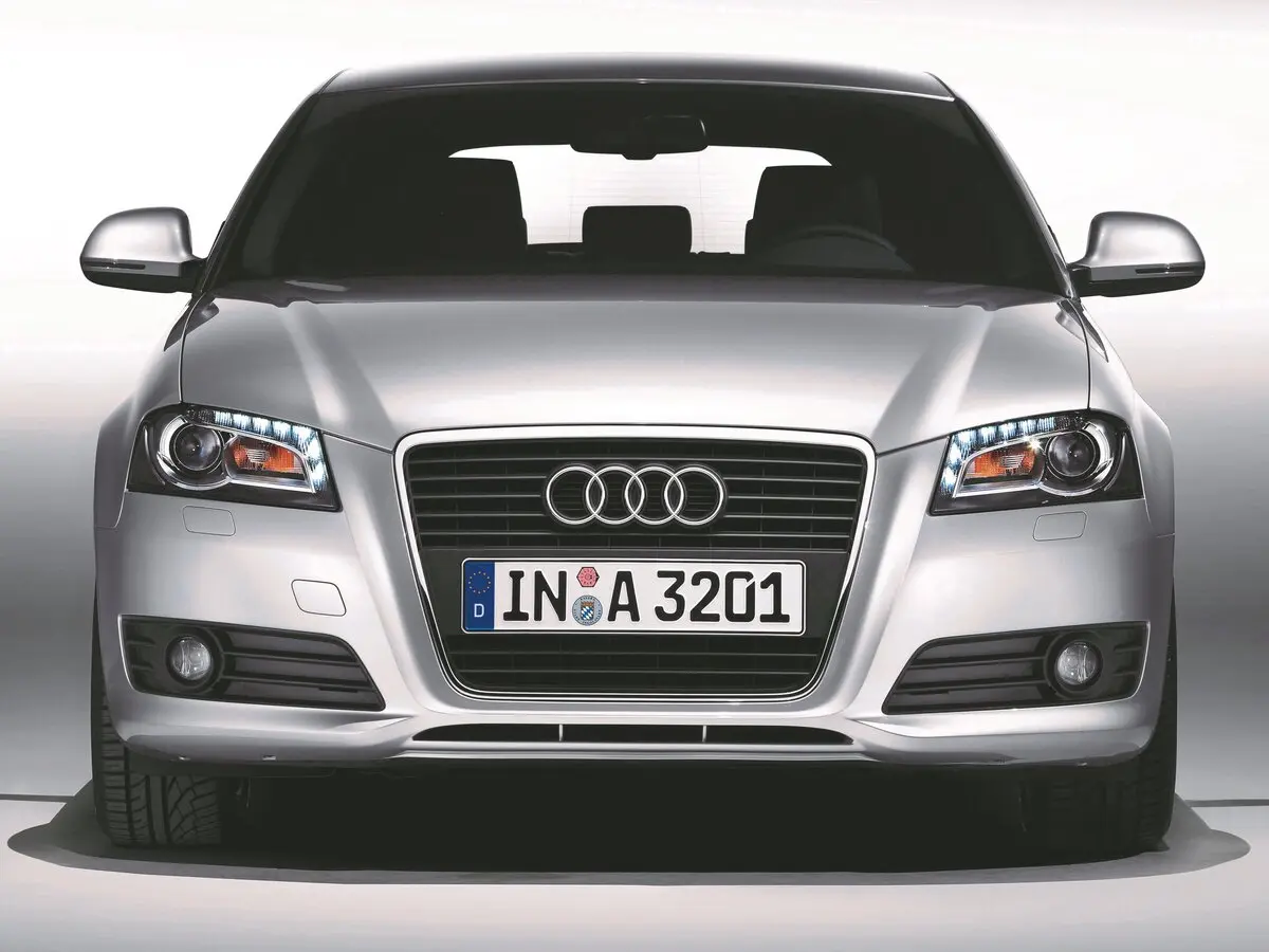 Audi A3 II (8P) Рестайлинг 2 Хэтчбек 3 дв. — сүрөт 3