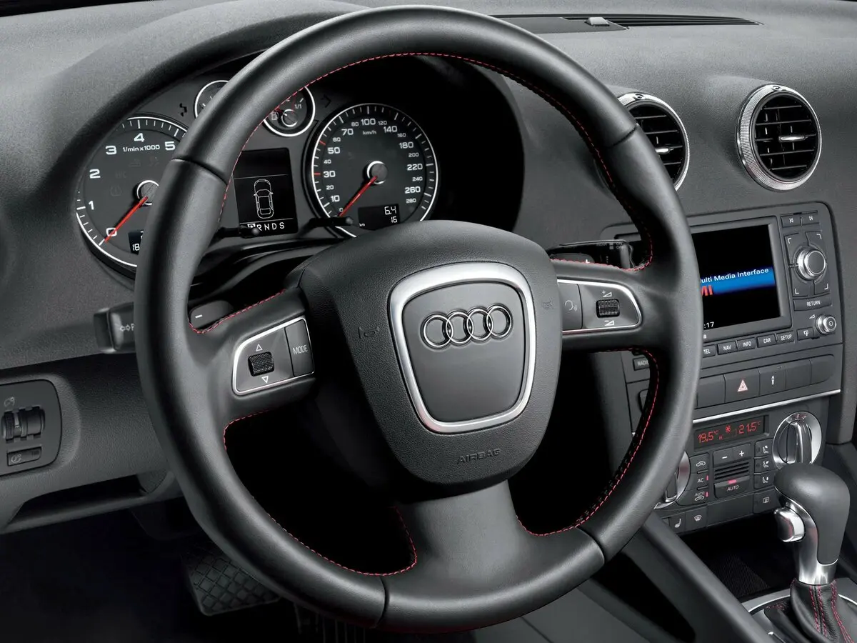 Audi A3 II (8P) Рестайлинг 2 Хэтчбек 3 дв. — сүрөт 8