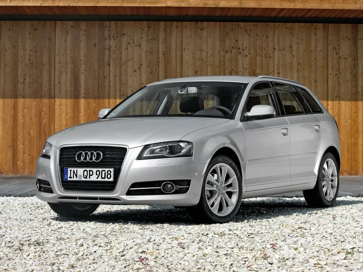 Audi A3 II (8P) Рестайлинг 2 Хэтчбек 5 дв. Sportback