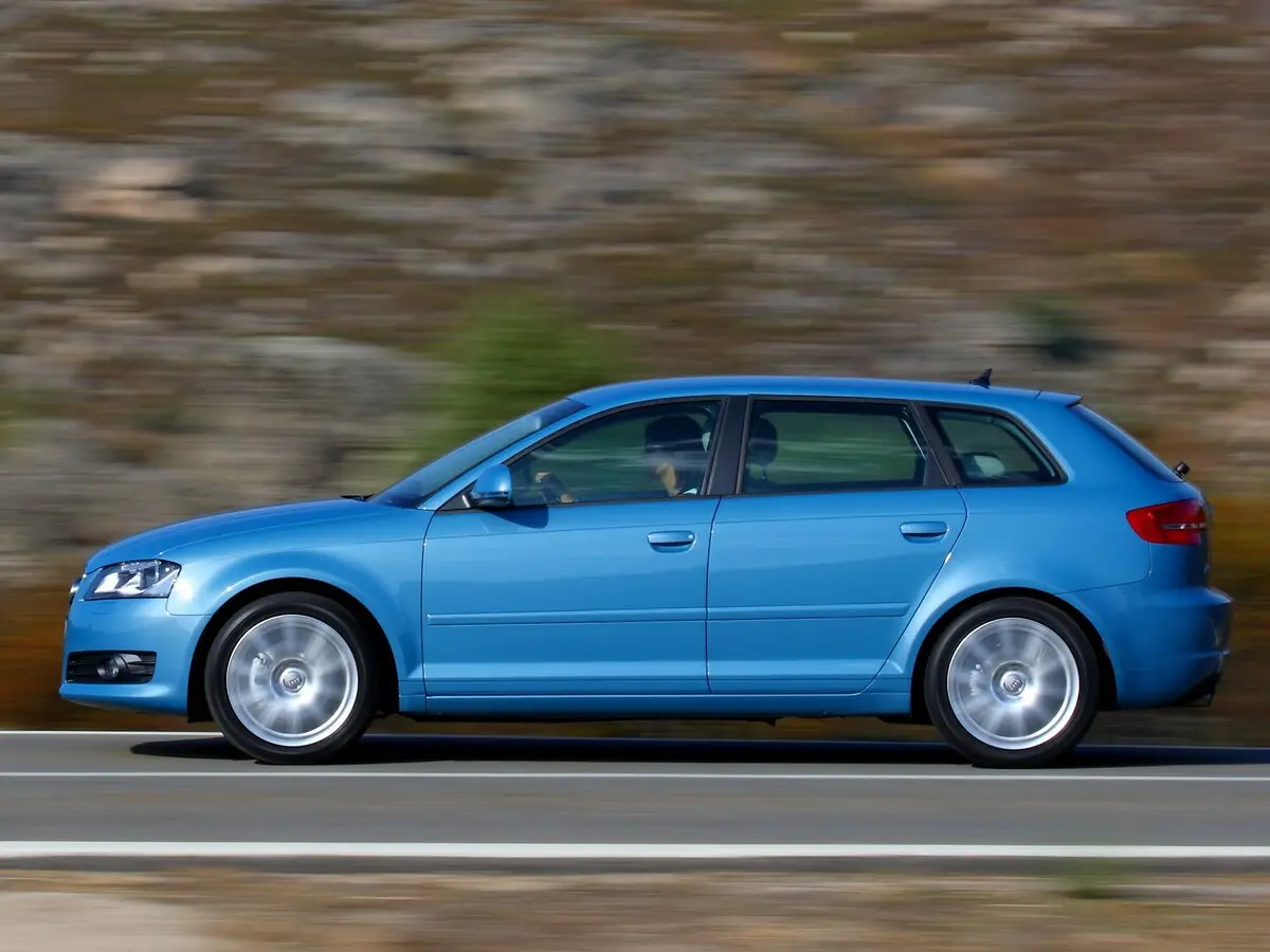 Audi A3 II (8P) Рестайлинг 2 Хэтчбек 5 дв. Sportback — сүрөт 2