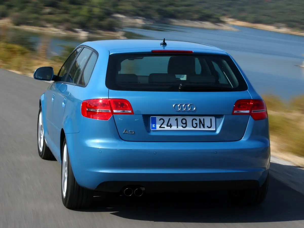 Audi A3 II (8P) Рестайлинг 2 Хэтчбек 5 дв. Sportback — сүрөт 4
