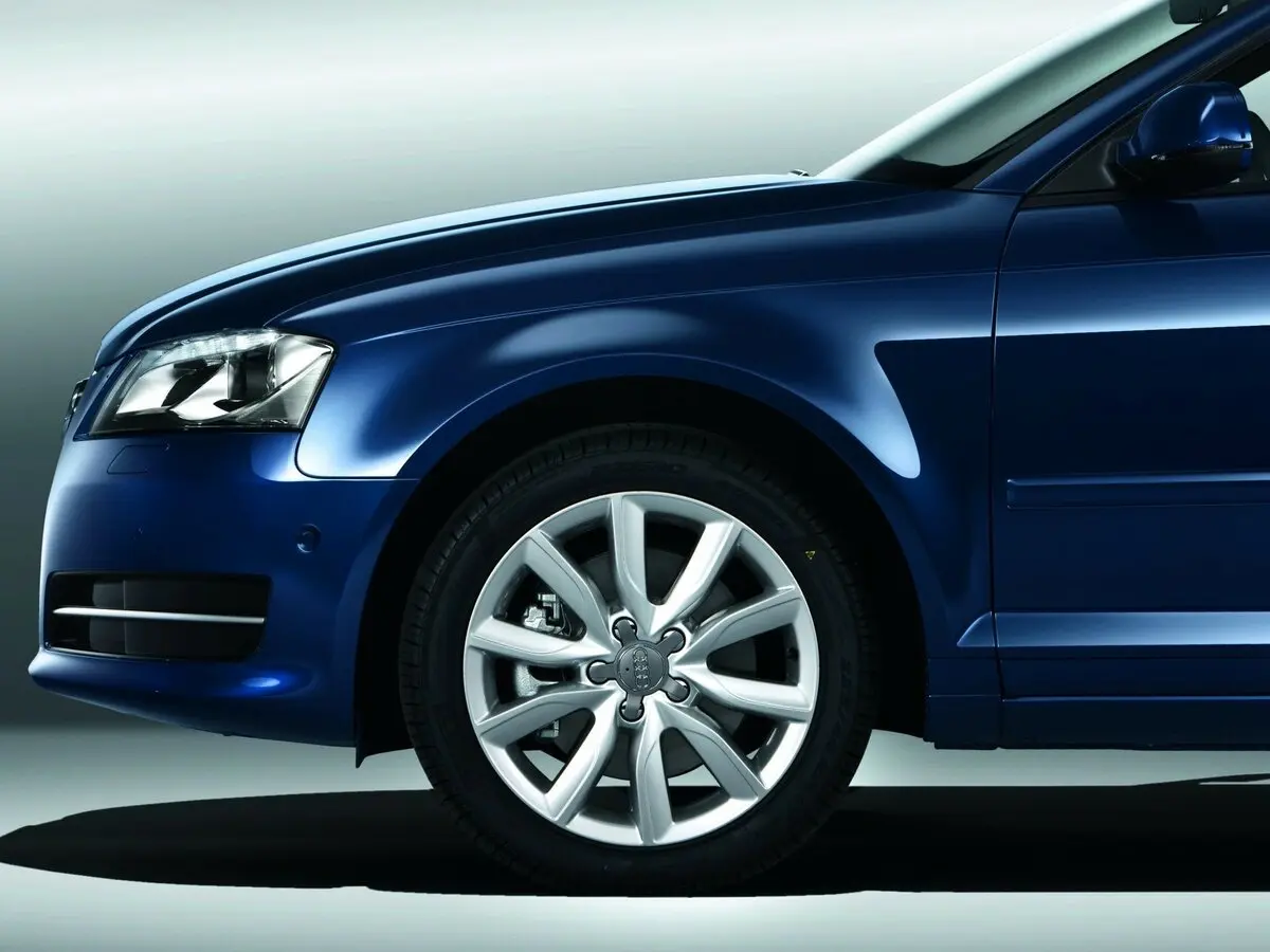 Audi A3 II (8P) Рестайлинг 2 Хэтчбек 5 дв. Sportback — сүрөт 15