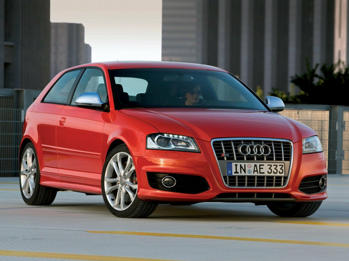 Audi S3 II (8P) Рестайлинг Хэтчбек 3 дв.