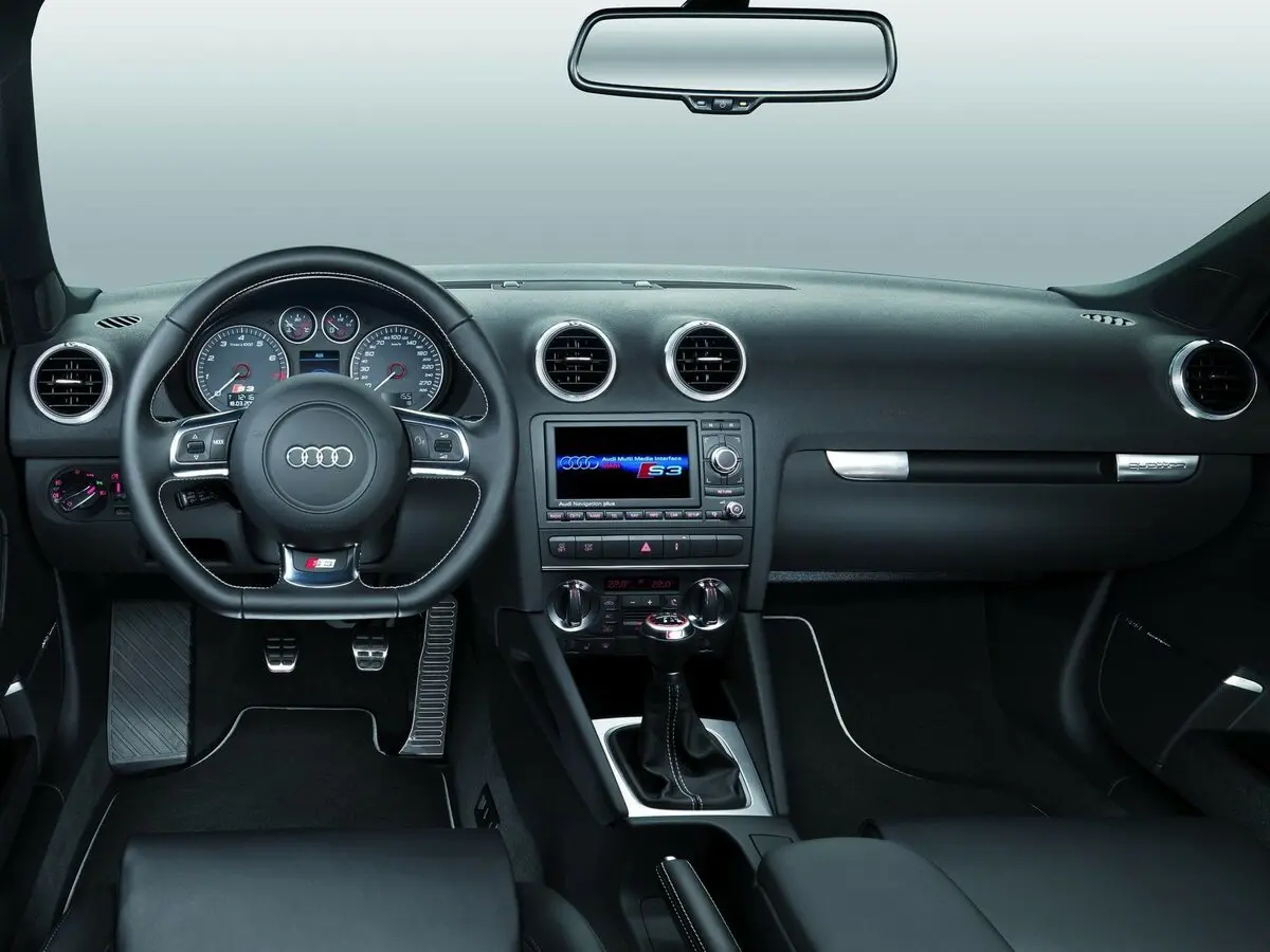 Audi S3 II (8P) Рестайлинг Хэтчбек 3 дв. — сүрөт 4