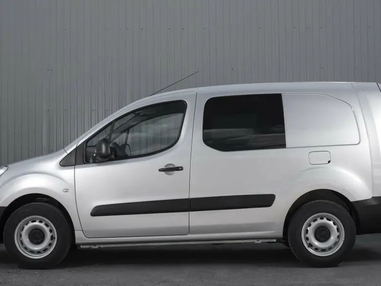 Peugeot Partner II Рестайлинг 2 Фургон Profi St — сүрөт 2