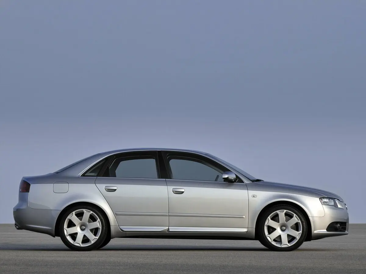 Audi S4 III (B7) Седан — сүрөт 2