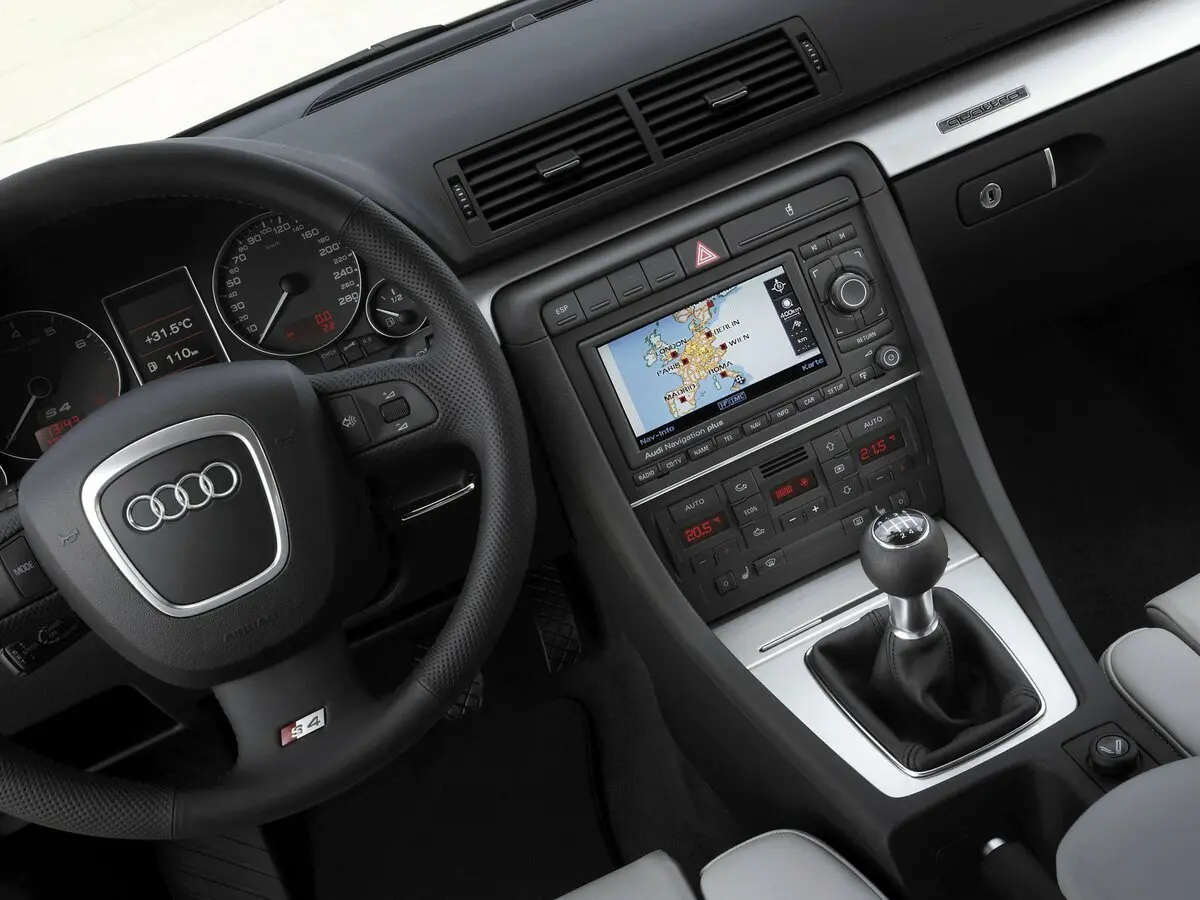 Audi S4 III (B7) Седан — сүрөт 5