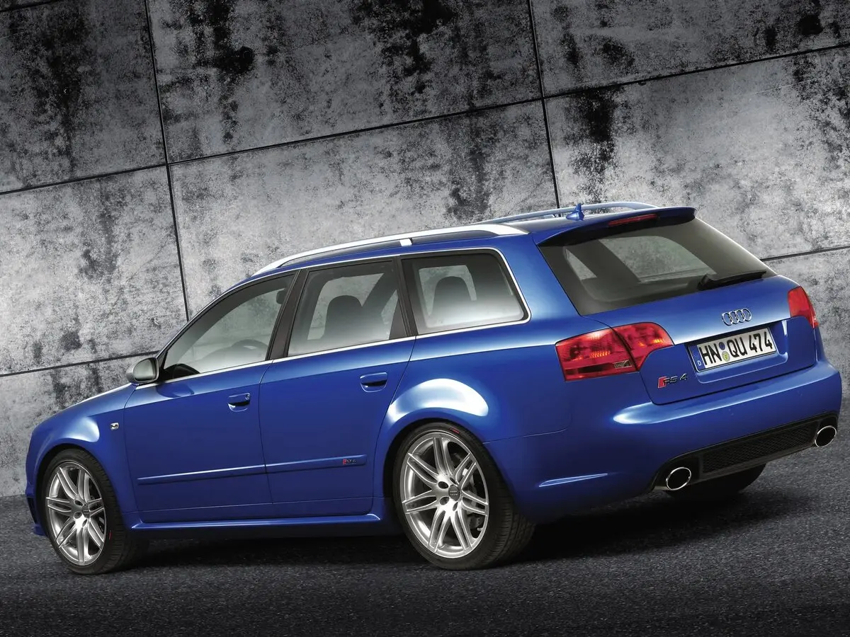 Audi RS 4 II (B7) Универсал 5 дв. — сүрөт 2