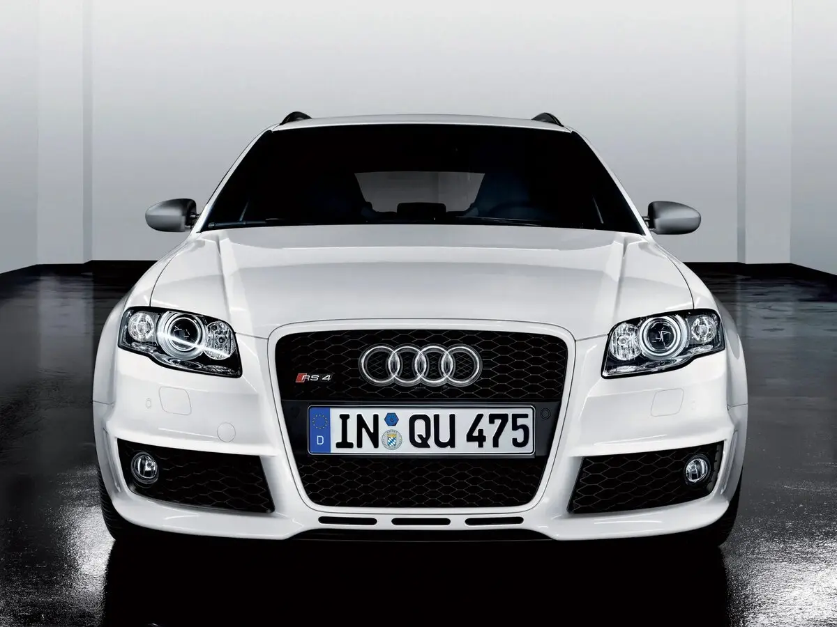 Audi RS 4 II (B7) Универсал 5 дв. — сүрөт 3