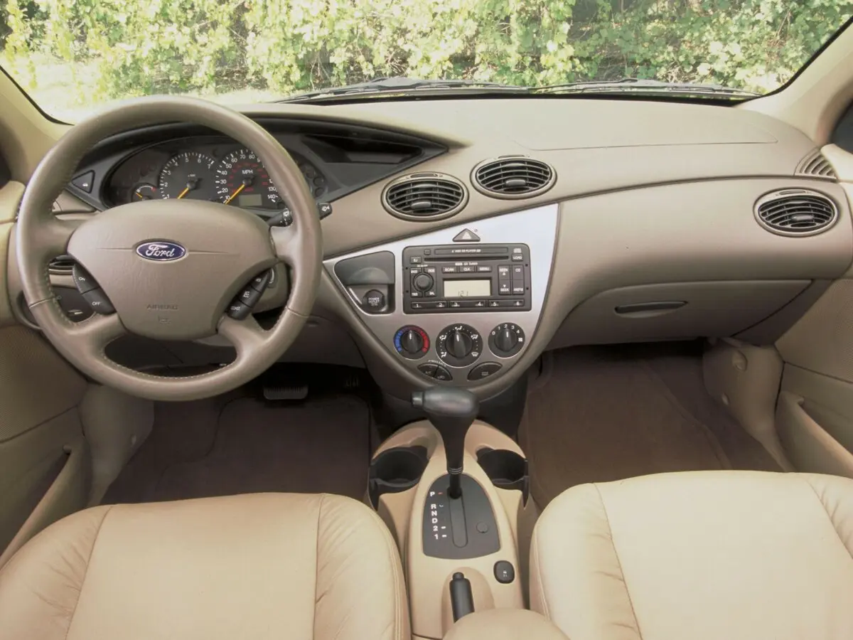 Ford Focus I (North America) Седан — фото 6