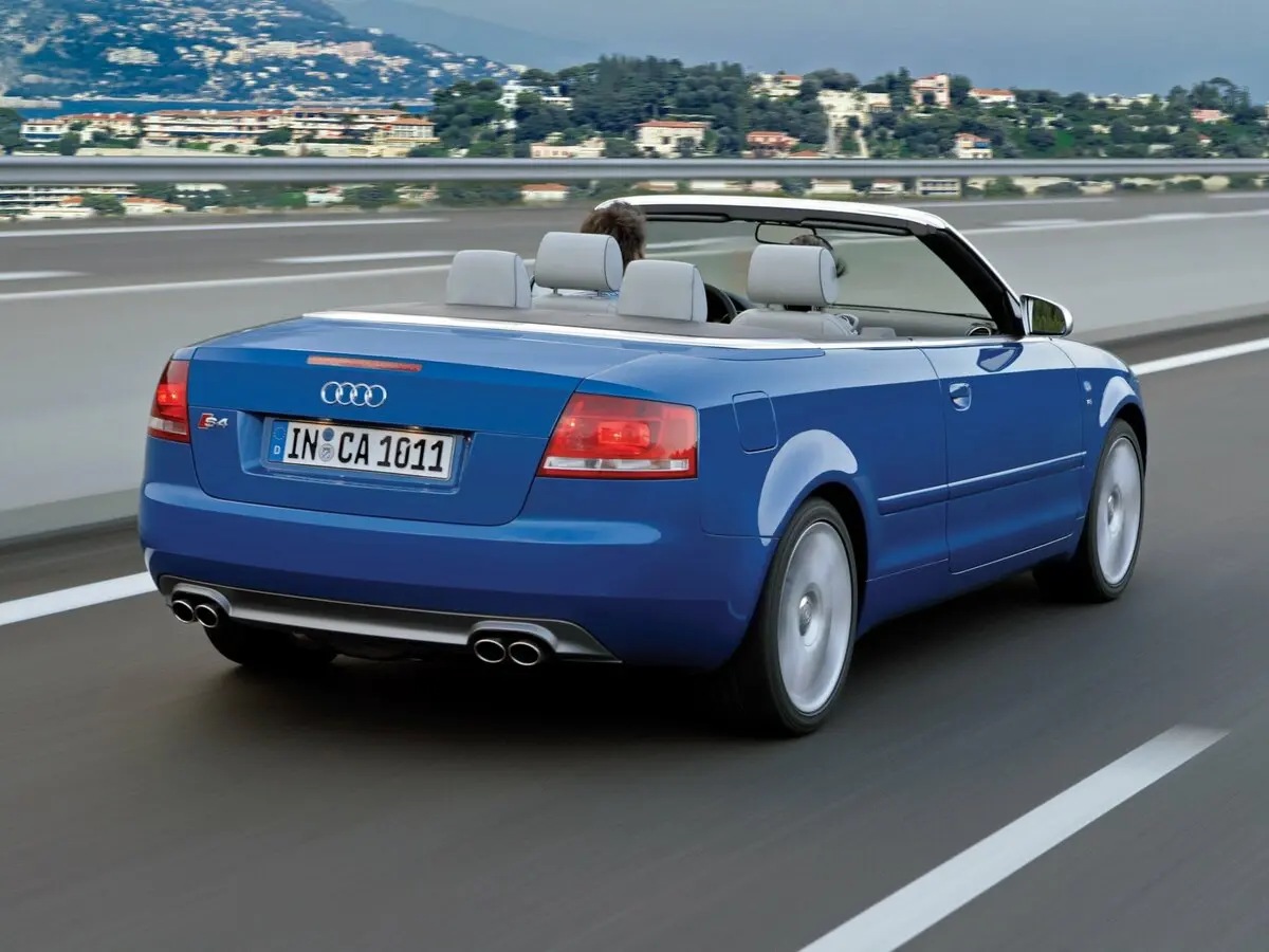 Audi S4 III (B7) Кабриолет — сүрөт 3