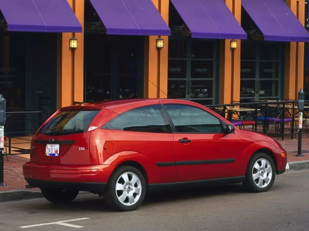 Ford Focus I (North America) Хэтчбек 3 дв. — фото 3