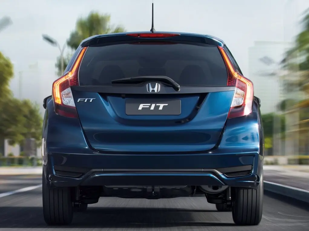 Honda Fit III Рестайлинг Хэтчбек 5 дв. — фото 4