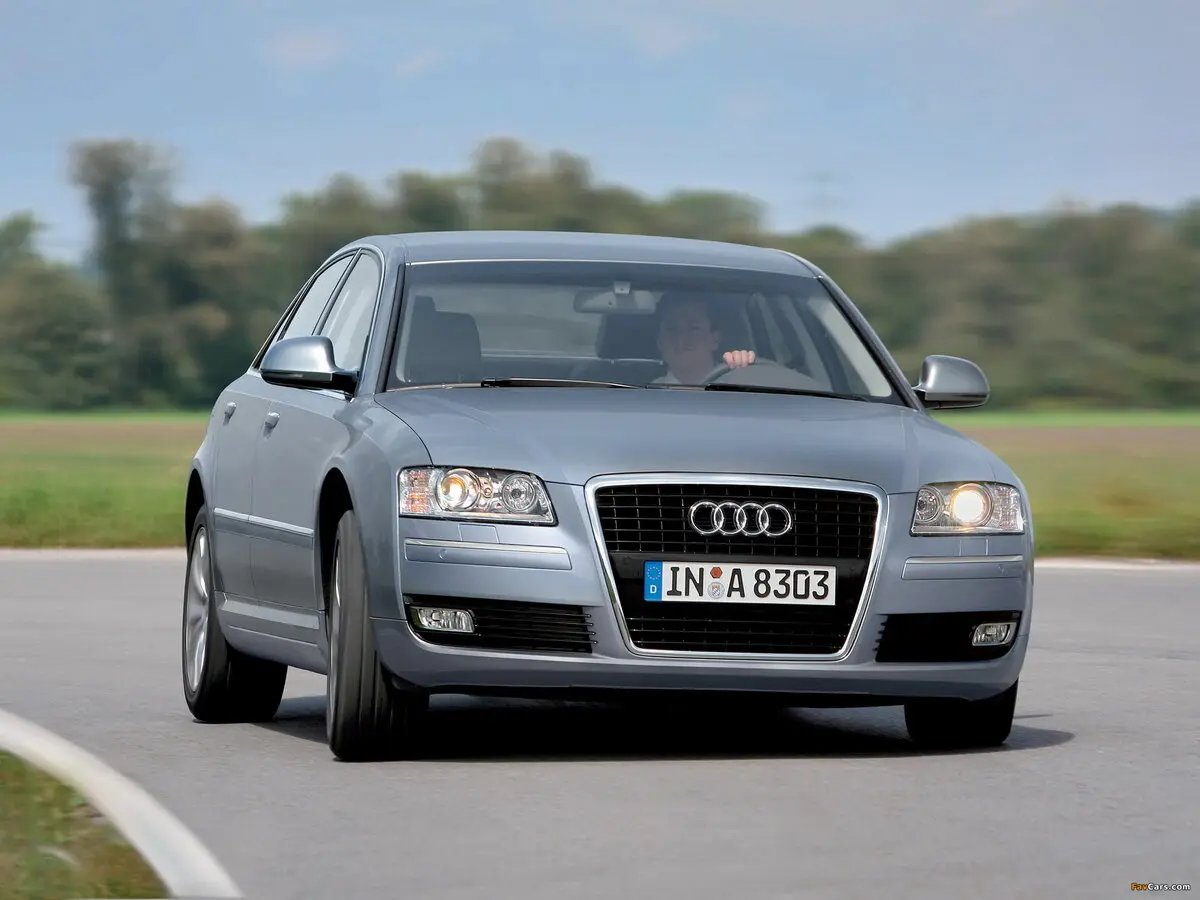 Audi A8 II (D3) Рестайлинг 2 Седан — 照片 3