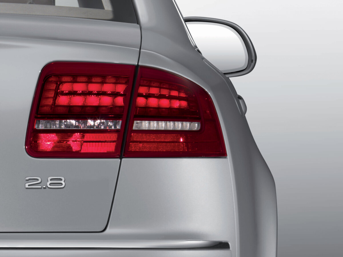 Audi A8 II (D3) Рестайлинг 2 Седан