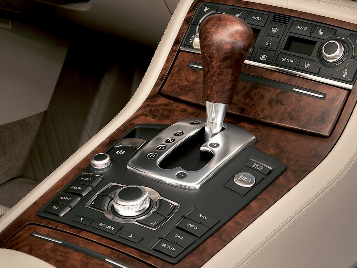 Audi A8 II (D3) Рестайлинг 2 Седан Long