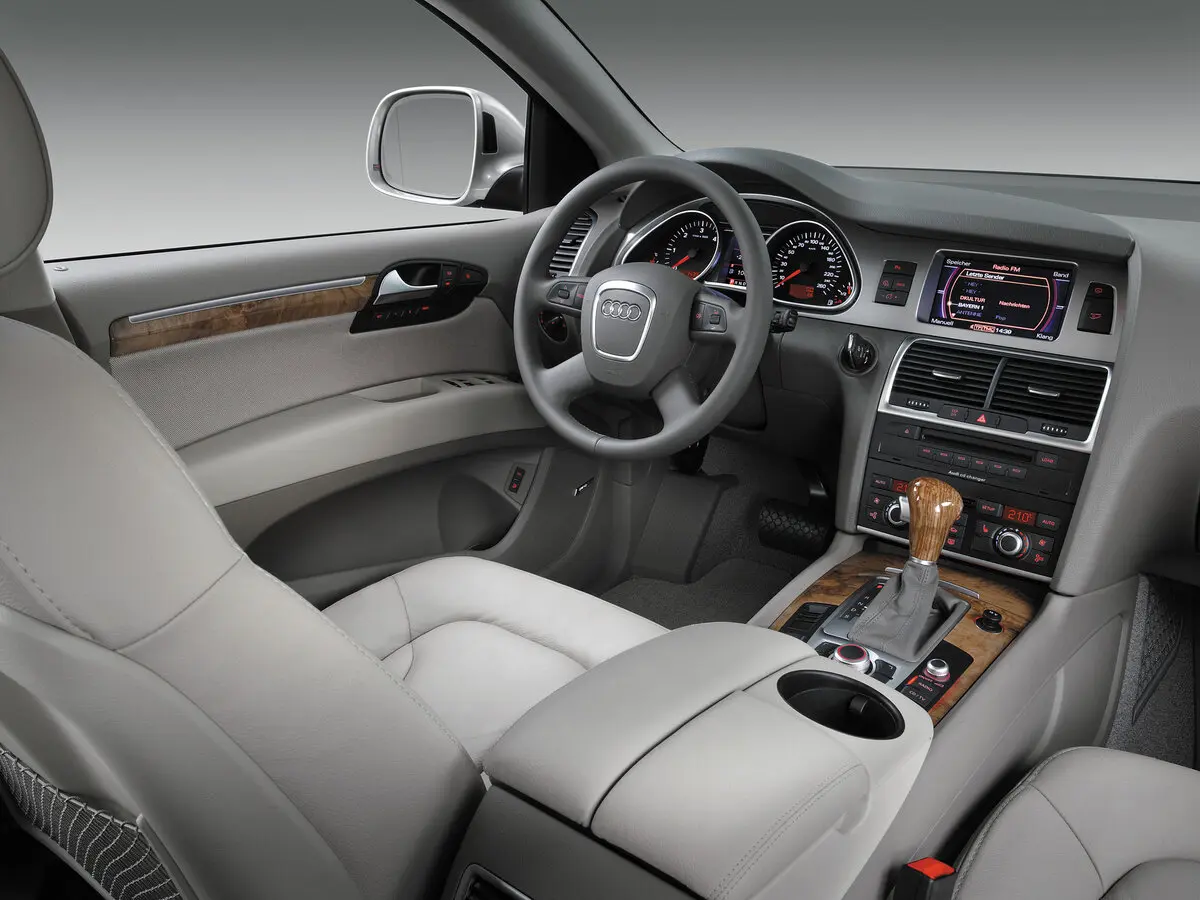 Audi Q7 I (4L) Внедорожник 5 дв. — сүрөт 7
