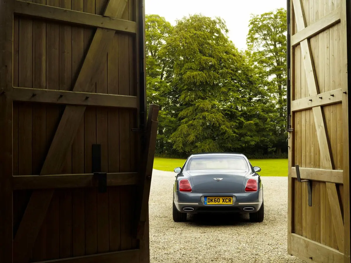 Bentley Continental Flying Spur 2005 – 2012 Седан — сүрөт 4