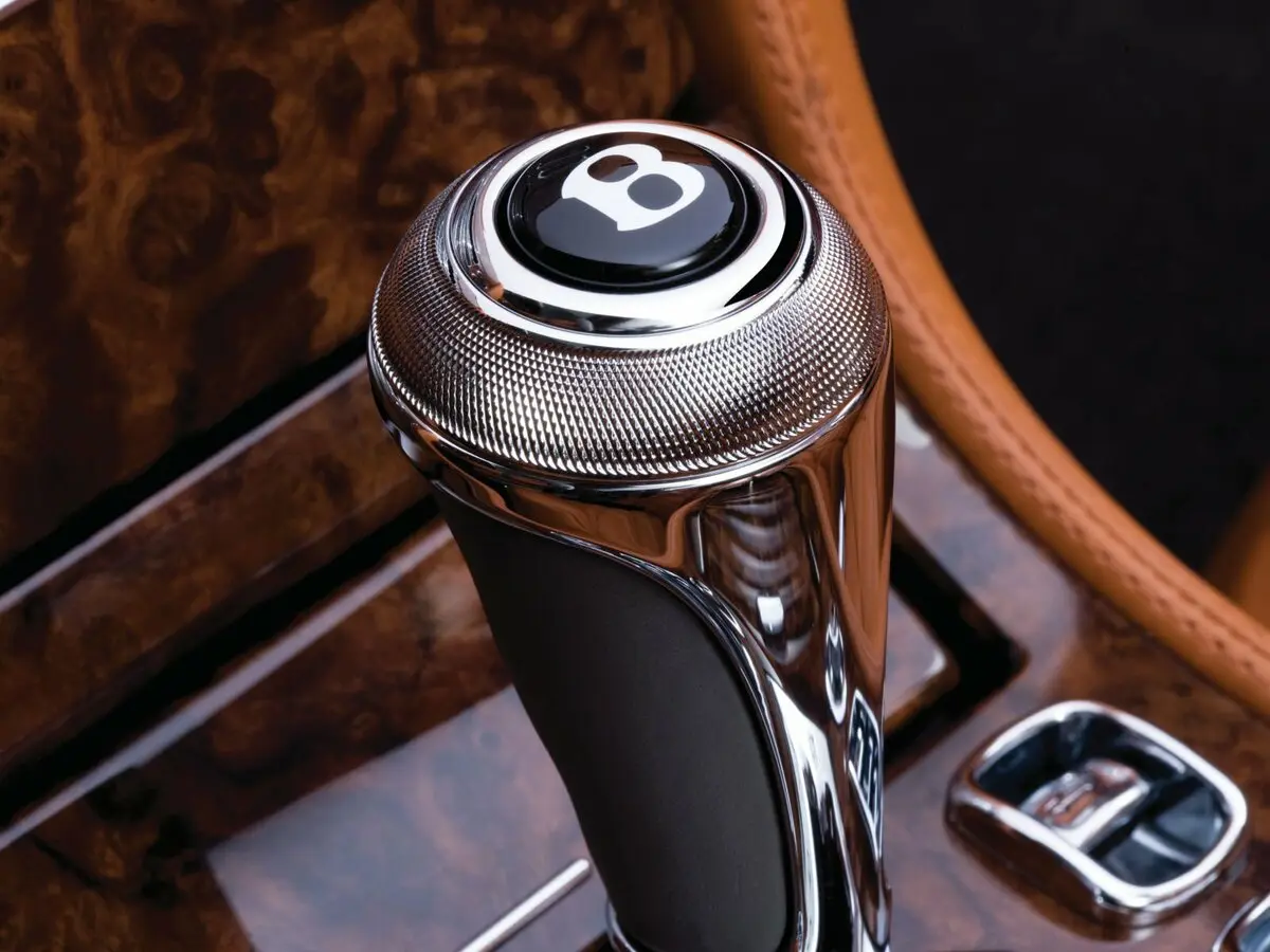 Bentley Azure II Кабриолет — photo 8