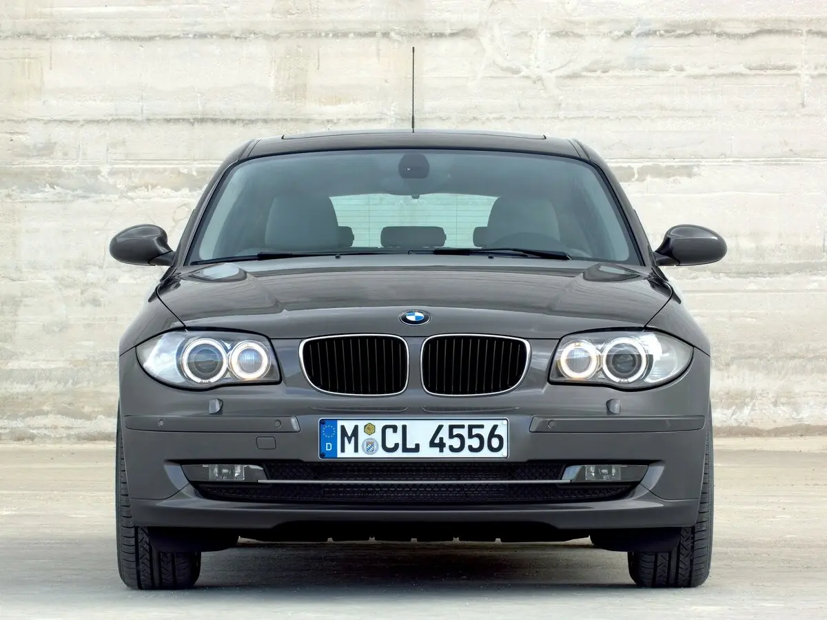 BMW 1 серии I (E81/E82/E87/E88) Рестайлинг Хэтчбек 5 дв. — сүрөт 3
