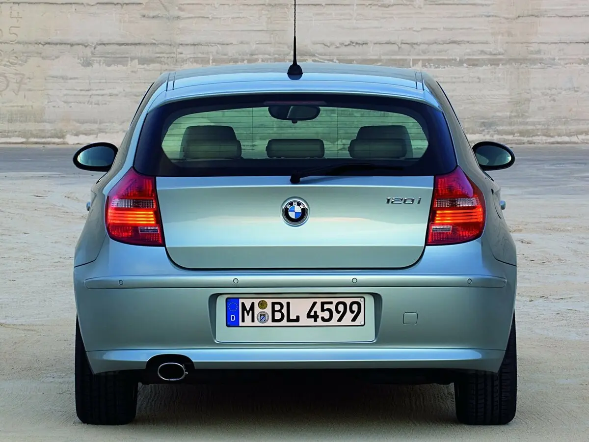 BMW 1 серии I (E81/E82/E87/E88) Рестайлинг Хэтчбек 3 дв. — сүрөт 4
