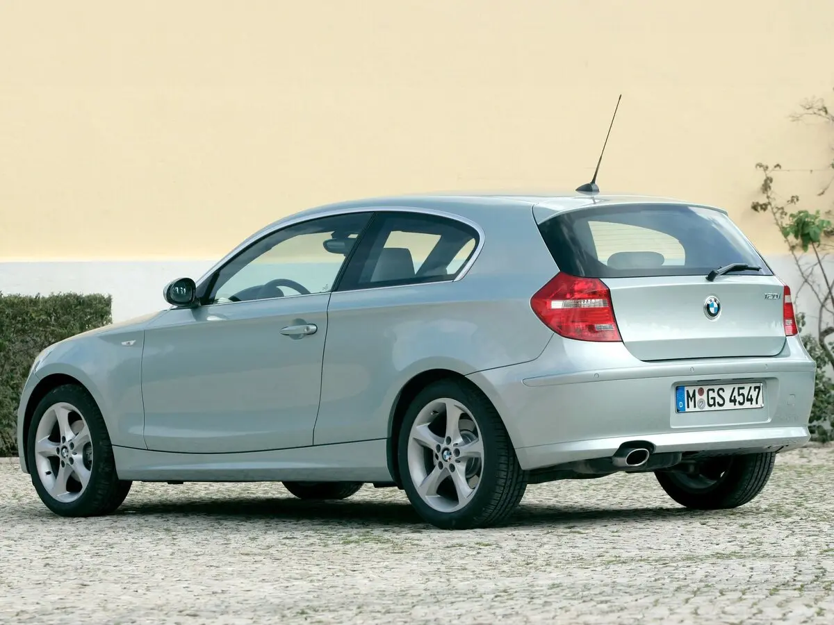 BMW 1 серии I (E81/E82/E87/E88) Рестайлинг Хэтчбек 3 дв. — сүрөт 5