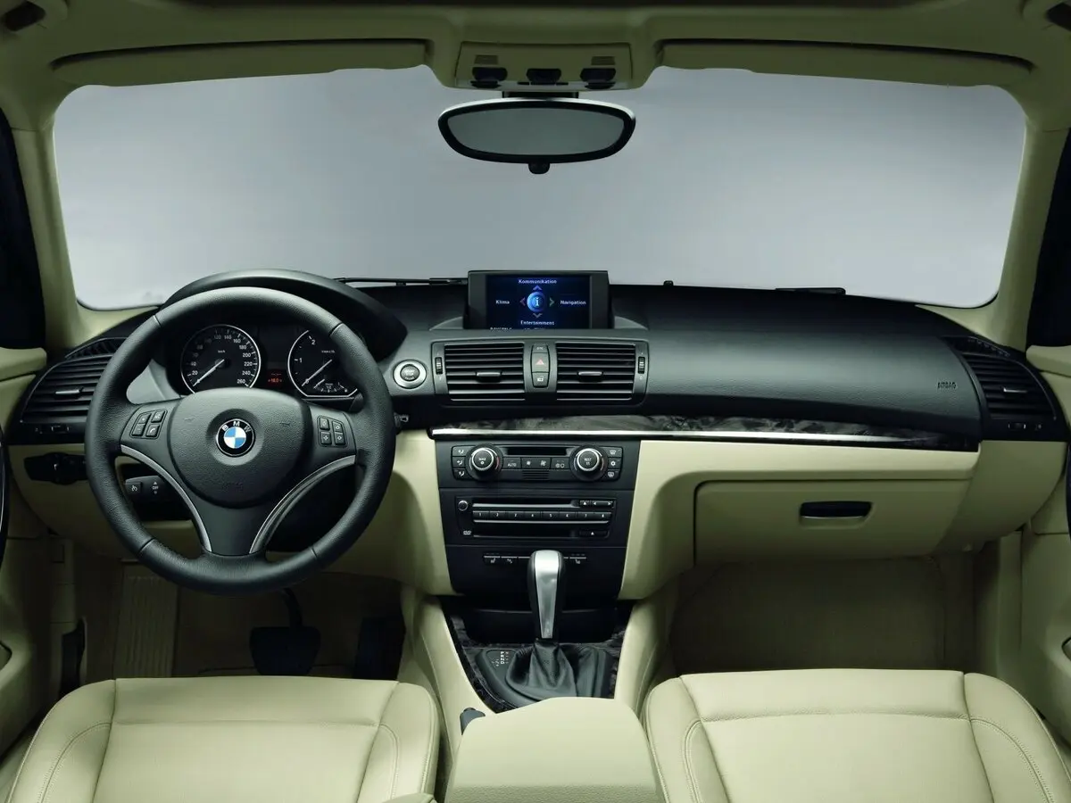 BMW 1 серии I (E81/E82/E87/E88) Рестайлинг Хэтчбек 3 дв. — сүрөт 6